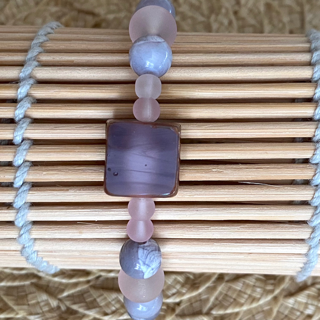 Mother of Pearl and Pink Glass Beads Diffuser Bracelet