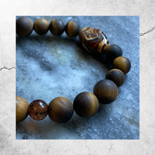 Load image into Gallery viewer, Tiger Eye Essential Oil Bracelet
