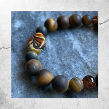 Load image into Gallery viewer, Tiger Eye Essential Oil Bracelet
