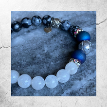 Load image into Gallery viewer, Moonstone and Jasper Essential Oil Bracelet
